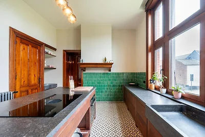 Malerisches Herrenhaus mit Garten in Tongeren