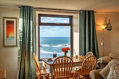 Sea-view cottage in Sennen, No Deposit