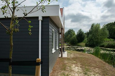 Schönes Ferienhaus in der Nähe des Wassers