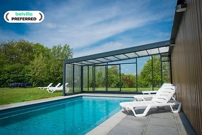 Ferienhaus in Durbuy mit Innenpool