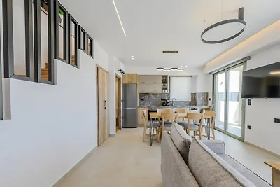 Villa in Mariou mit Pool und Ausblick