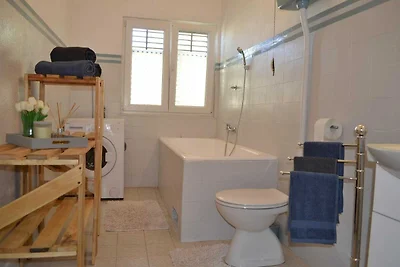 Appartamento a Molat con vista mare