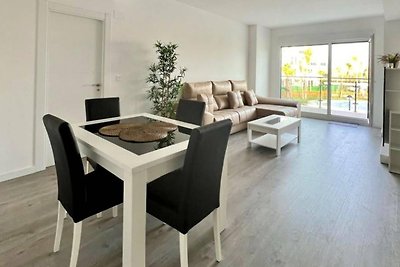 Weelderig appartement met fitnessruimte in Mo...