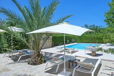 Villa in Pollensa mit Schwimmbecken
