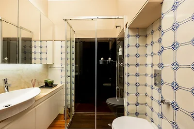 Charmante Wohnung mit Balkon in Porto
