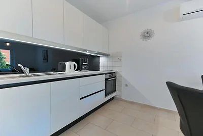 Two Bedroom Apartment with Terrace and Pool
