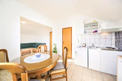 Trogir Comfortable Apartment with Terrace - T...