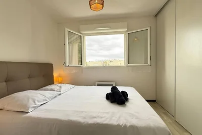 Familienhaus mit Pool in Strandnähe