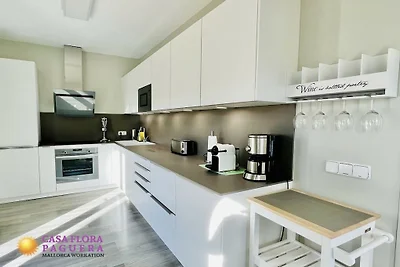 Casa Flora Paguera