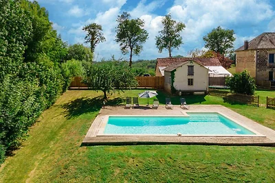 Casa vacanze con piscina a Coubjours