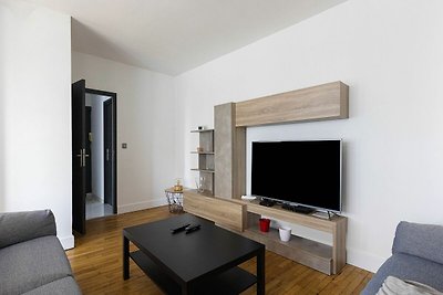 Premium Apartment in Charleville-Mézières in ...