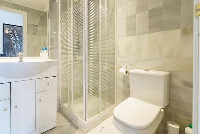 Appartement met tuin en gemeenschappelijk...