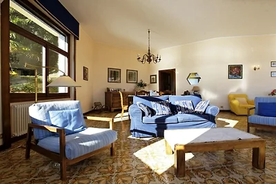 Villa in Pallanza (VB) mit Schwimmbecken