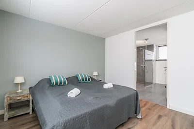 Geräumige und helle Ferienvilla für 10...