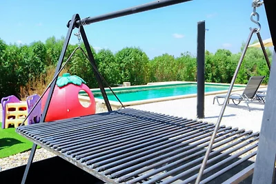 Villa in Muro met zwembad en prachtige tuin