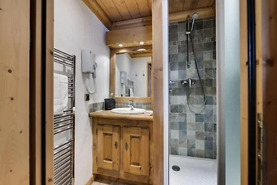 Wohnung in Le Gollet mit Jacuzzi