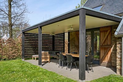 Villa met sauna, bubbelbad en veranda