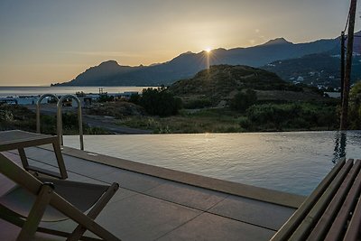 Villa a Plakias vicino alla spiaggia locale