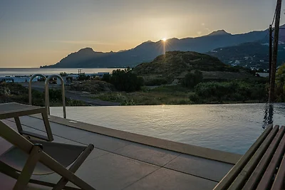 Villa op Kreta met privézwembad bij strand