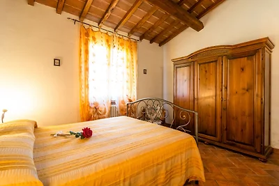 Bell'agriturismo con piscina  in Toscana