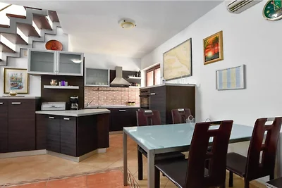 Peaceful Island Haven with Pool, BBQ & Games ...