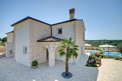 Villa in Rovinjsko Selo mit privatem Pool