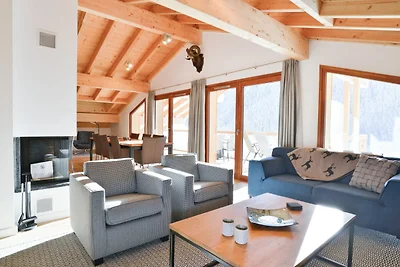 Chalet in den Alpen am Genfersee