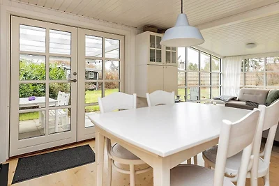 4 Personen Ferienhaus in Væggerløse-By Traum