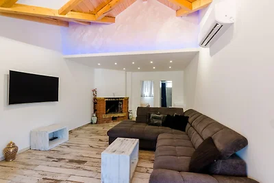 Apartments Dub - One-Bedroom Apartment with T...