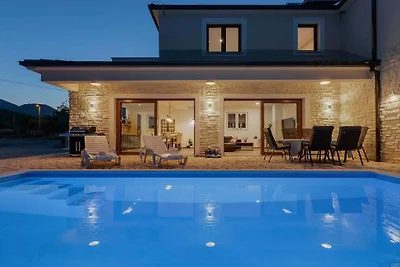 Villa in Slime met zwembad