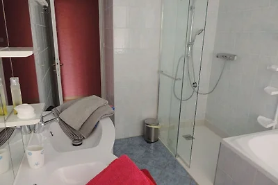 Villa moderna con piscina a Nailloux