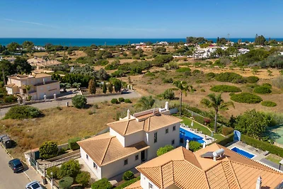 Luxusvilla mit privatem beheiztem Pool
