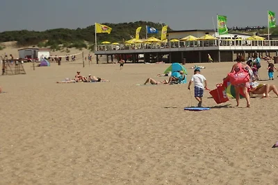 Holiday house in Ouddorp with Swimming Pool