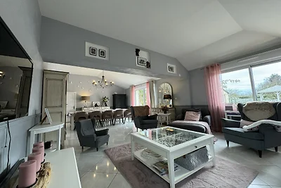 Villa mit Pool in der Nähe der von Le Mans