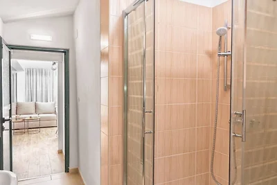 Hidden Gem Holiday Home with Pool in Kastel S...