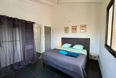 Häuser und Villen für 6 Personen