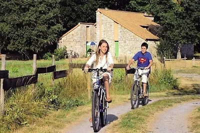 Casa in Ardèche vicino al Bosco Païolive