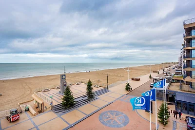 Moderne, luxuriöse Eckwohnung direkt am Meer