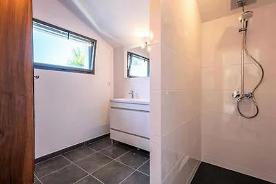 Villa in Beaumer vlakbij de stranden van Men...