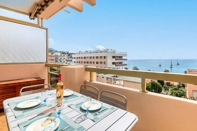 Apartment in Le Lavandou mit Meerblick