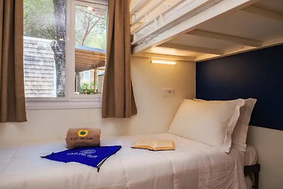 Mobilhome im Ferienpark mit grosser...