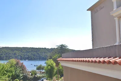 Appartamento familiare sul mare a Kampor