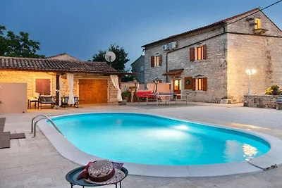 Villa in Barban mit Schwimmbecken