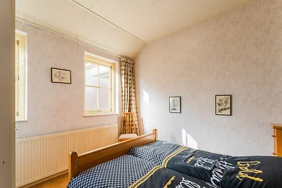 Bella casa per le vacanze del 1761 con comfor...