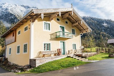 Hütte in Ruhpolding mit Schwimmbecken