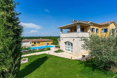 Ferienhaus in Porec mit Schwimmbecken