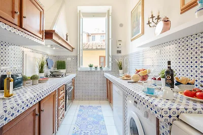 Zentrale und praktische Wohnung in Lucca