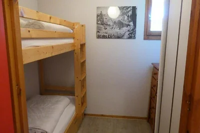 Apartment für 4 Personen im Bergstil, Dorfzen...