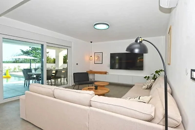 Refined and Inviting Villa in Kanfanar - Four...