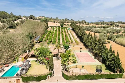 Villa in Llubà mit Pool und Tennisplatz